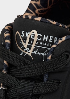 Sneaker thumbnail 3
