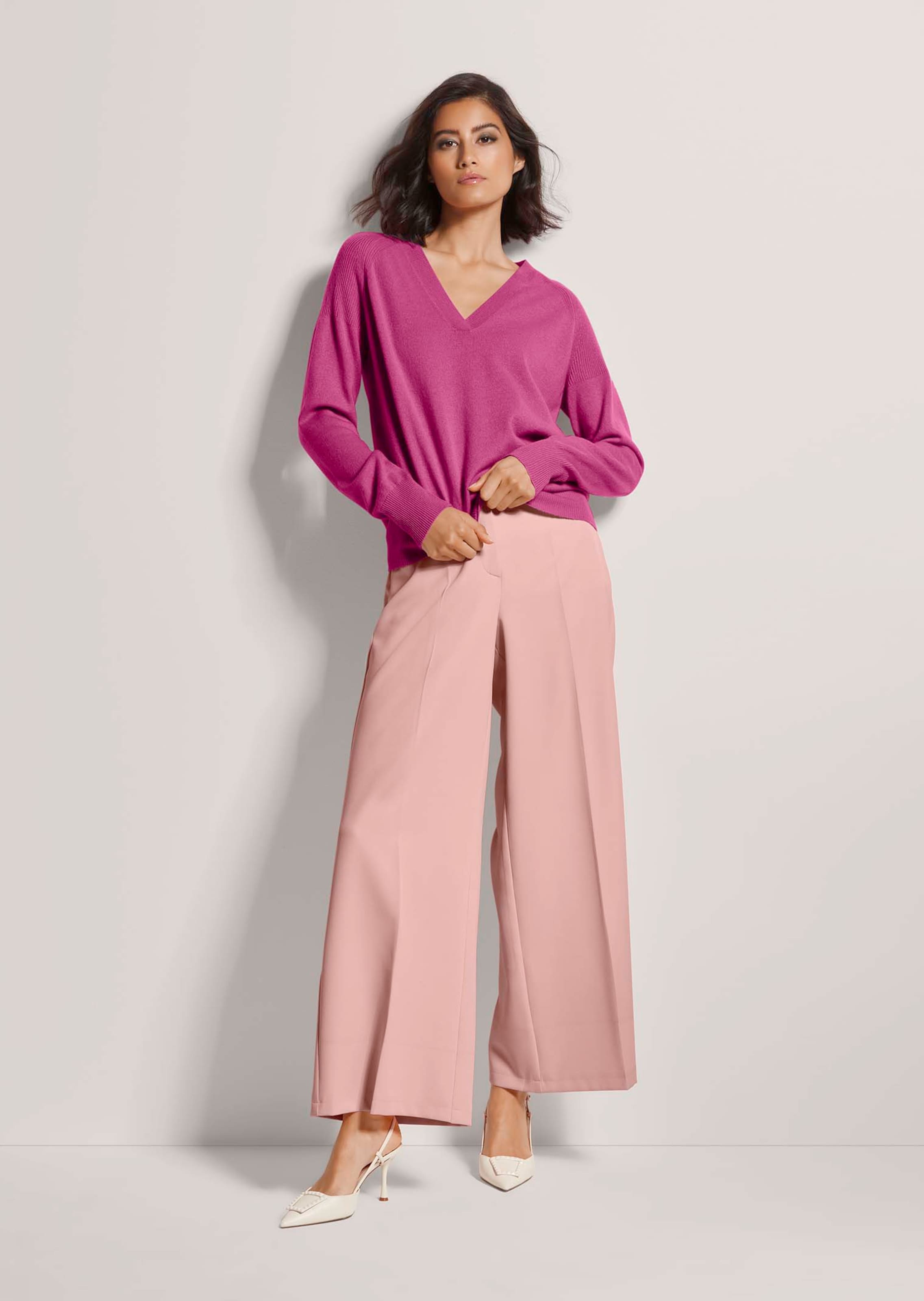 Kaschmirpullover mit V-Ausschnitt