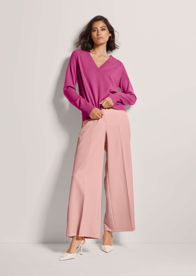 Kaschmirpullover mit V-Ausschnitt