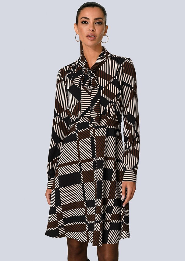 Kleid mit Schluppendetail