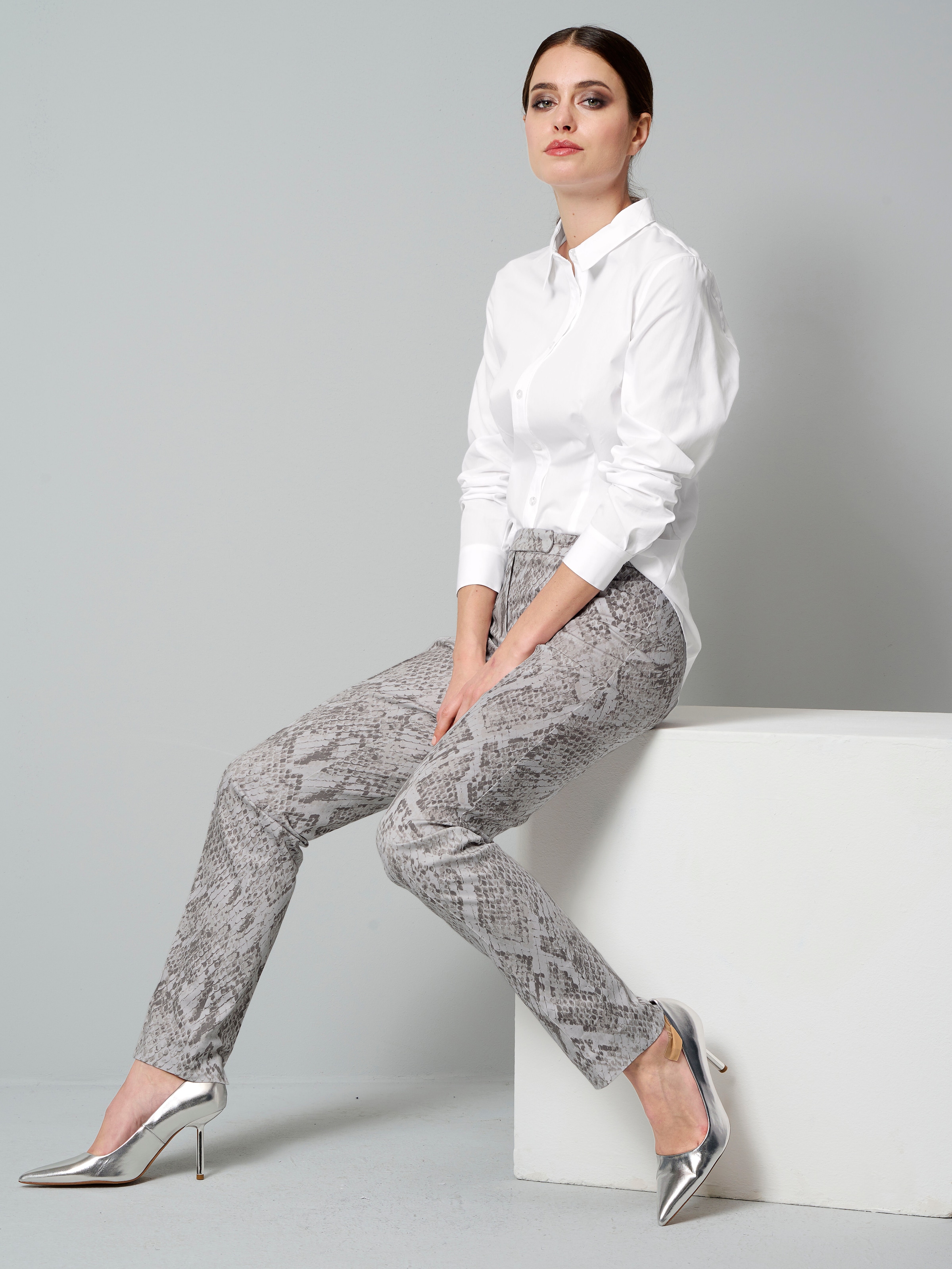 Hose mit Schlangenprint 2