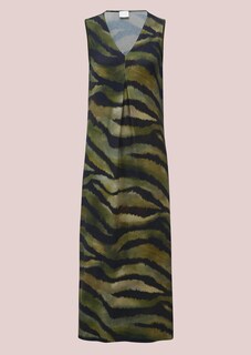 Leisure dress thumbnail 4