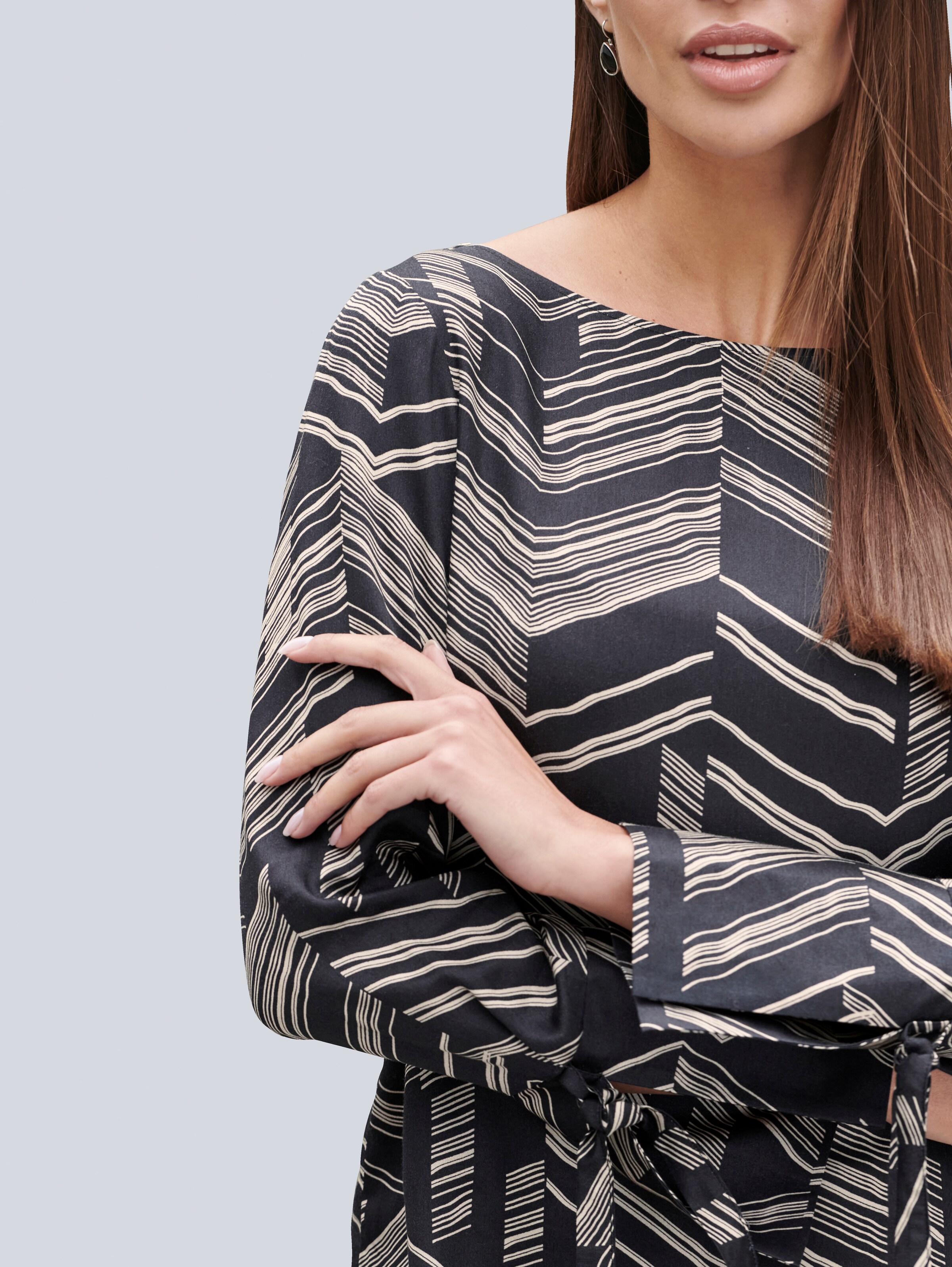 Tunika mit grafischem Druck 1