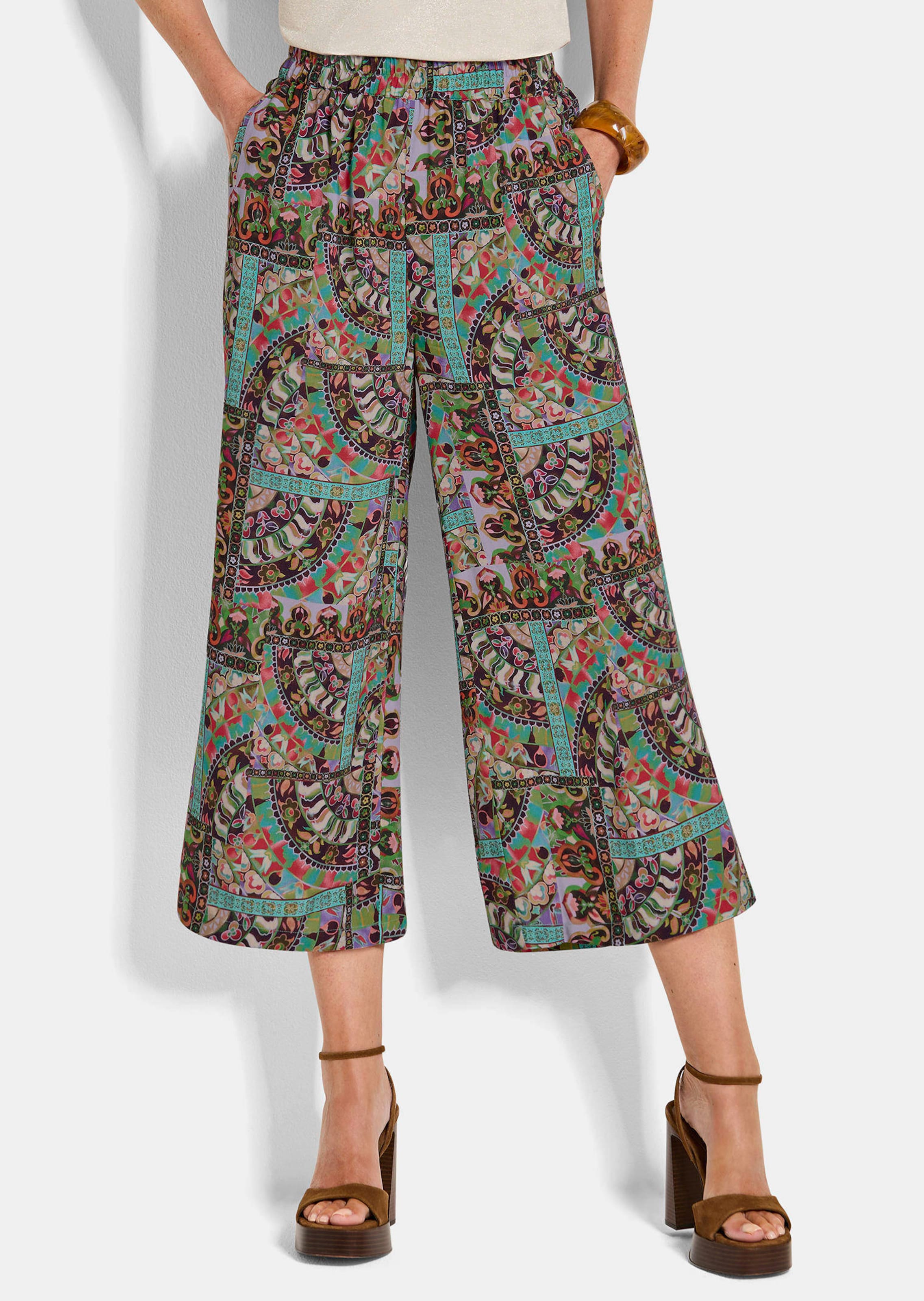 Weite Hose VERA mit Patch-Print