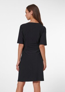 Robe thumbnail 3