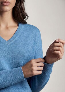 Pull en V en bon cachemire thumbnail 5