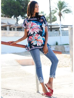 Jeans mit OrnamentStückerei thumbnail 1