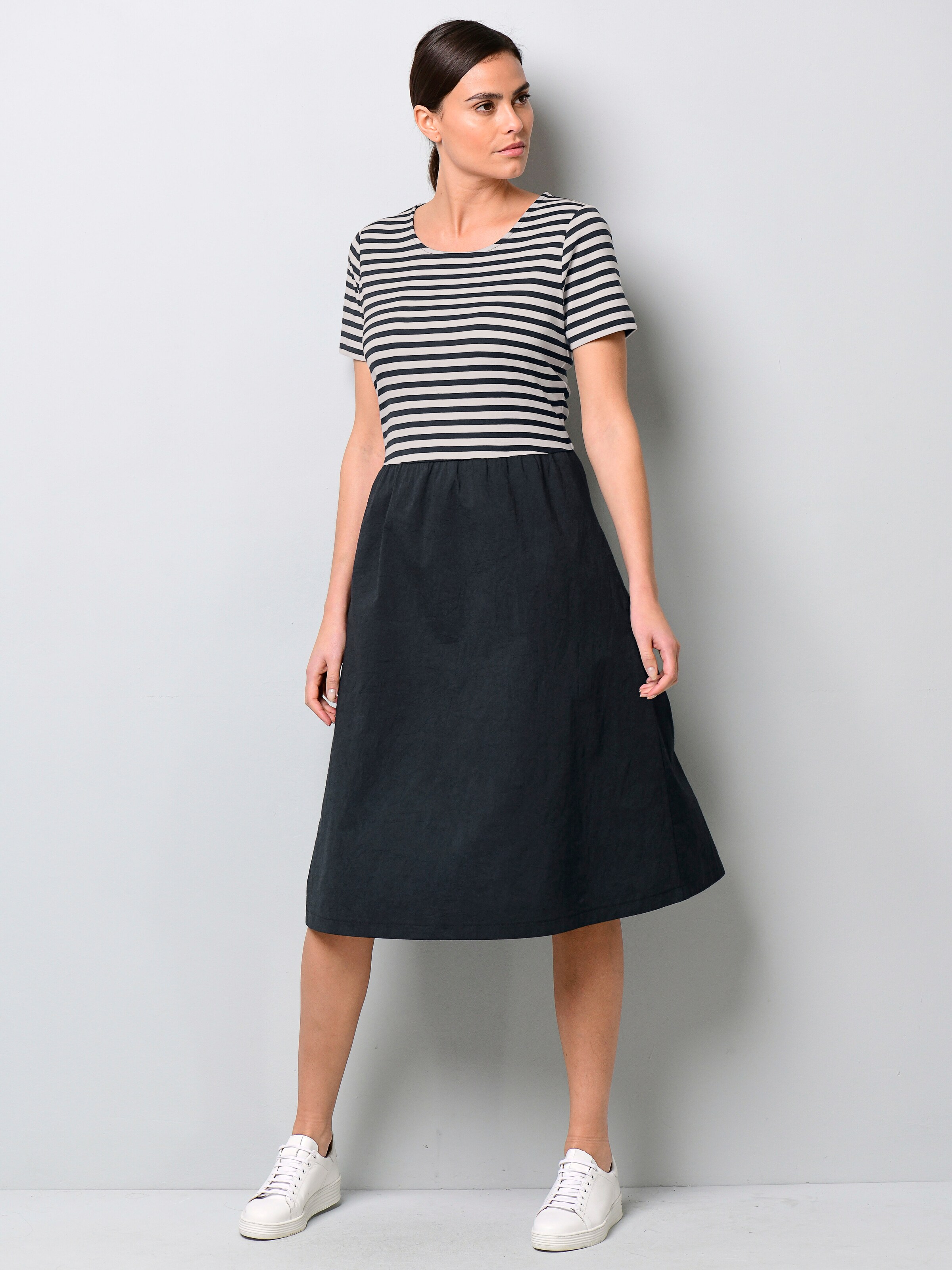 Jerseykleid mit Streifen 6