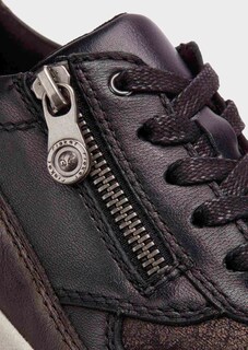 Sneakers thumbnail 3