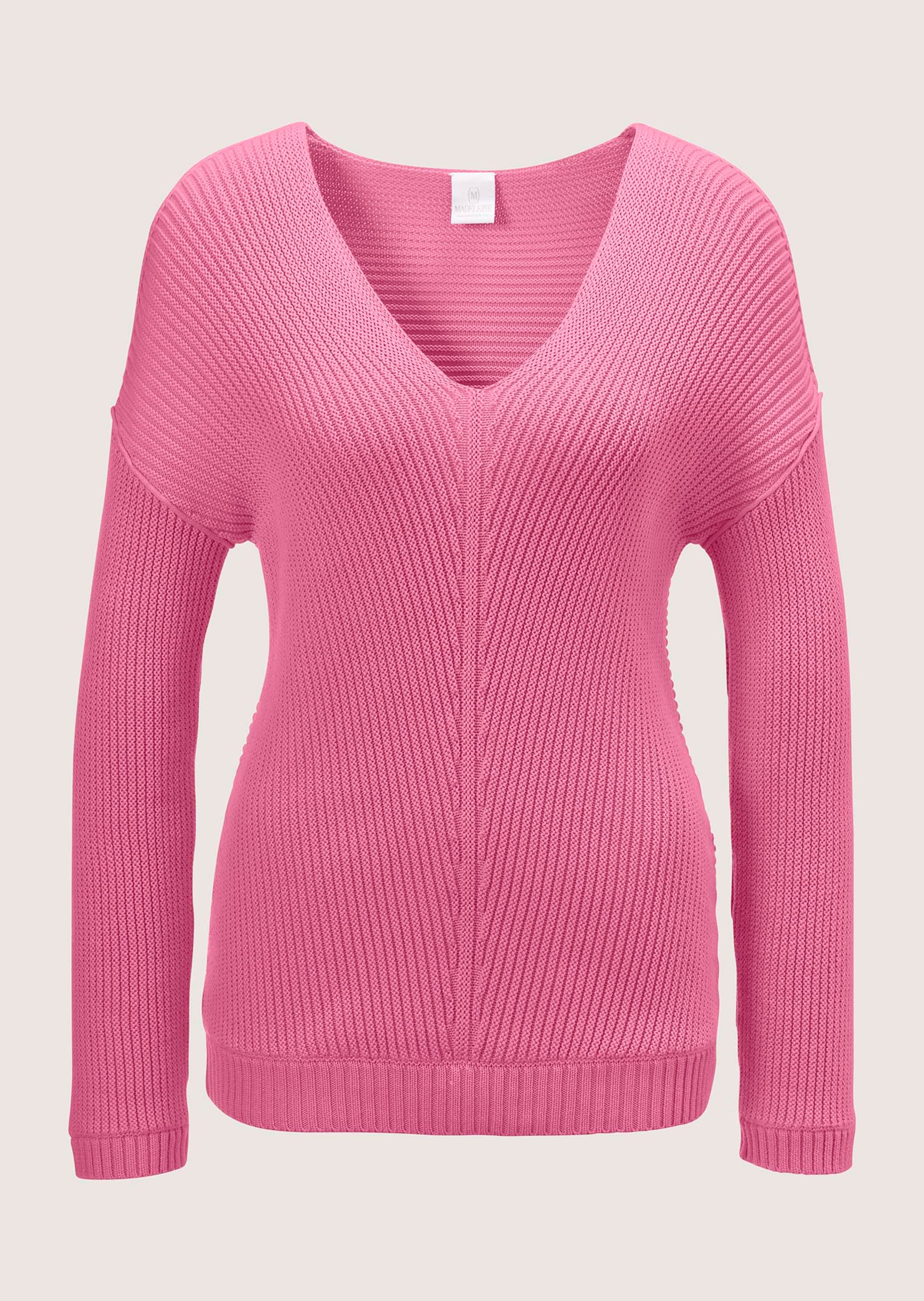 Long-sleeved jumper with a V-neck