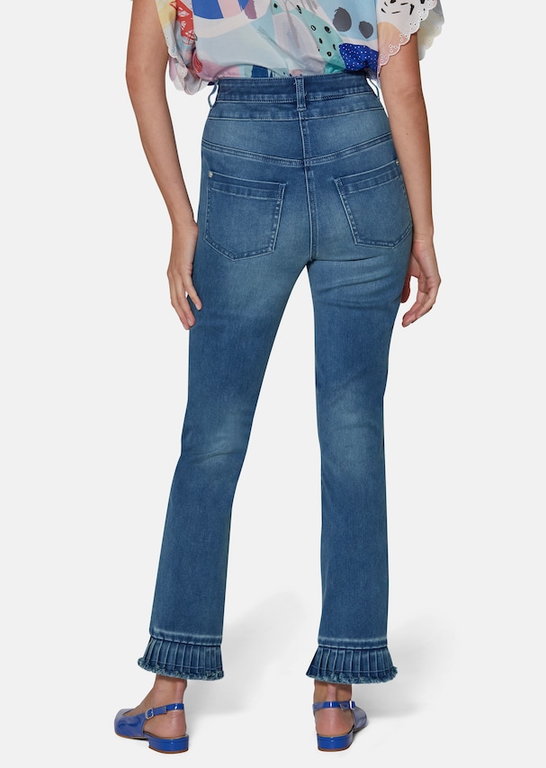 Jeans with pleated hem 2