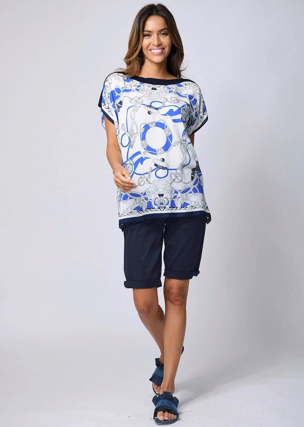 Strandshirt im maritimen Dessin 1