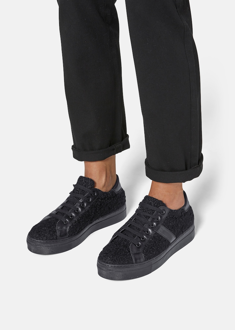 Lace-up trainers - with teddy and leather sections