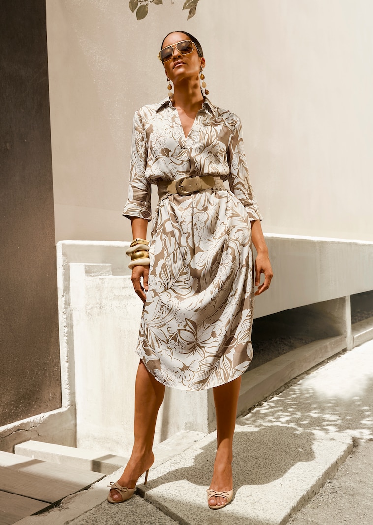 Sommerkleid mit floralem Print und 3/4-Arm