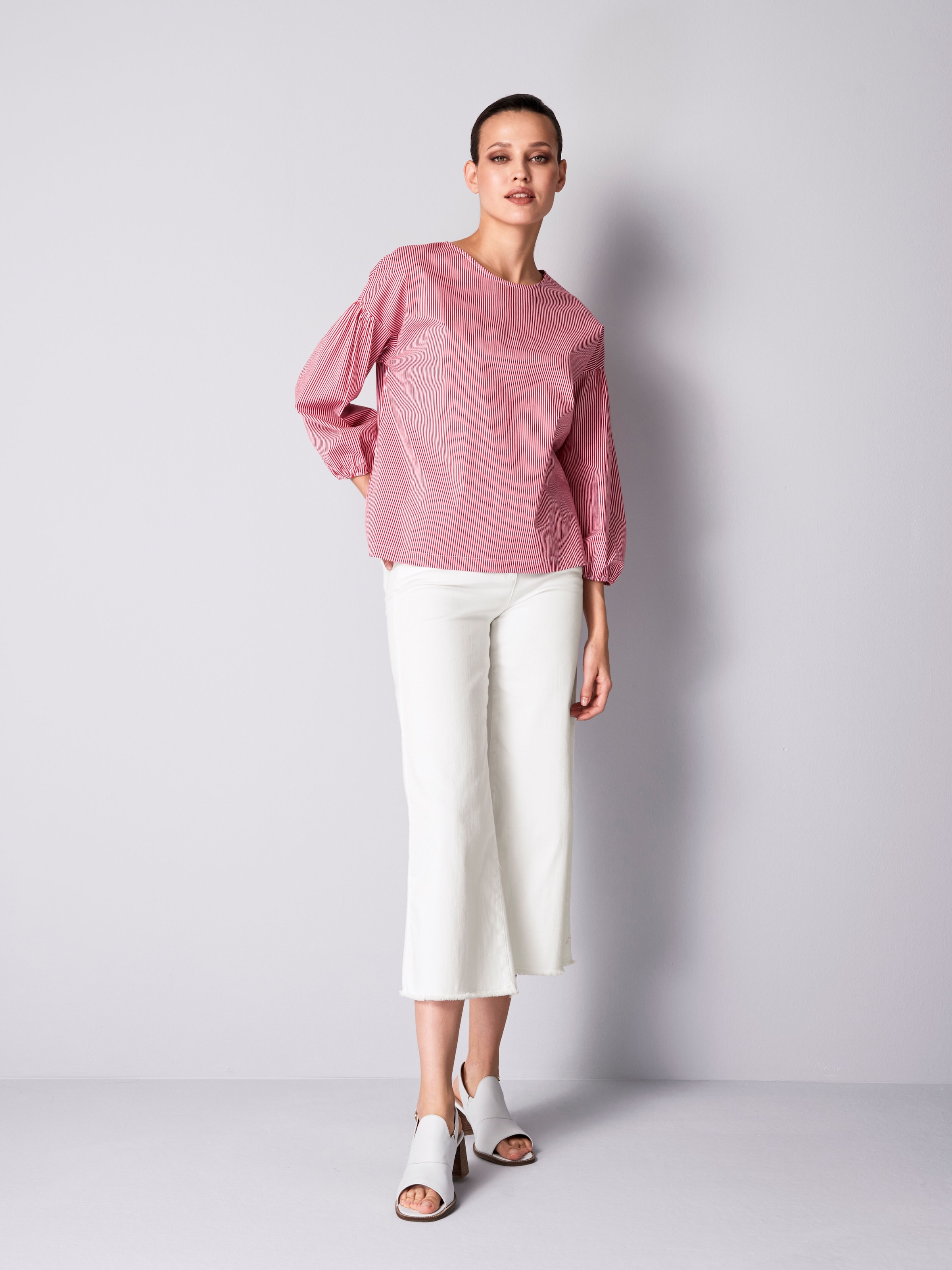 Streifenbluse mit Rundhalsausschnitt