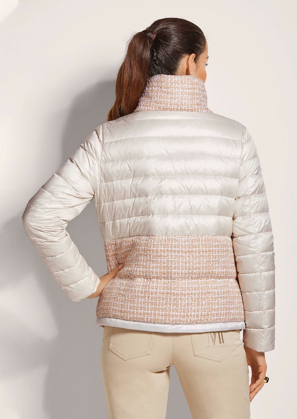 Steppjacke mit Bouclé-Partien 2