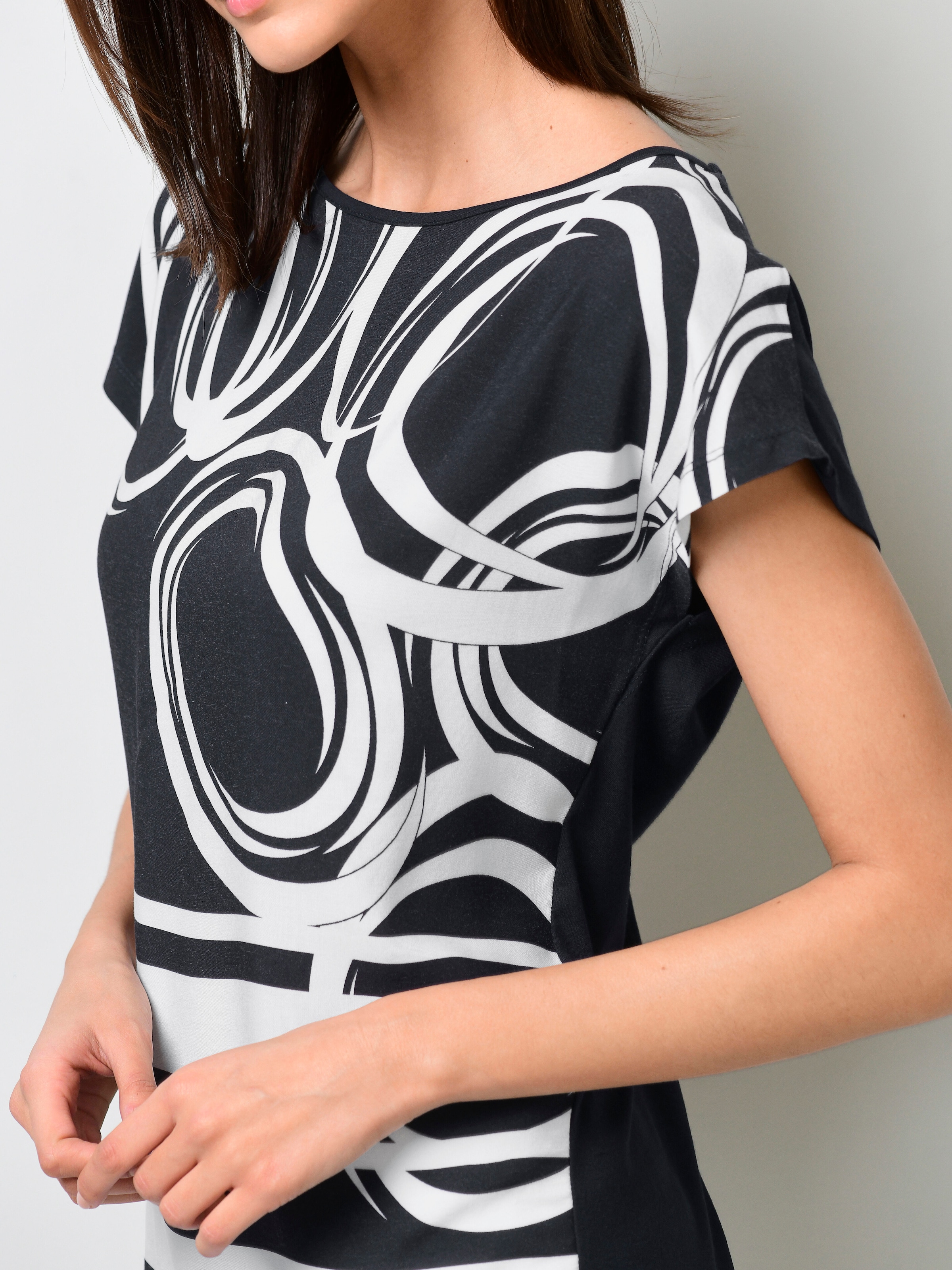 Shirt mit grafischem Druck 4