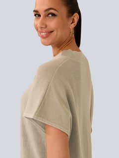 Pullover mit V-Ausschnitt thumbnail 1