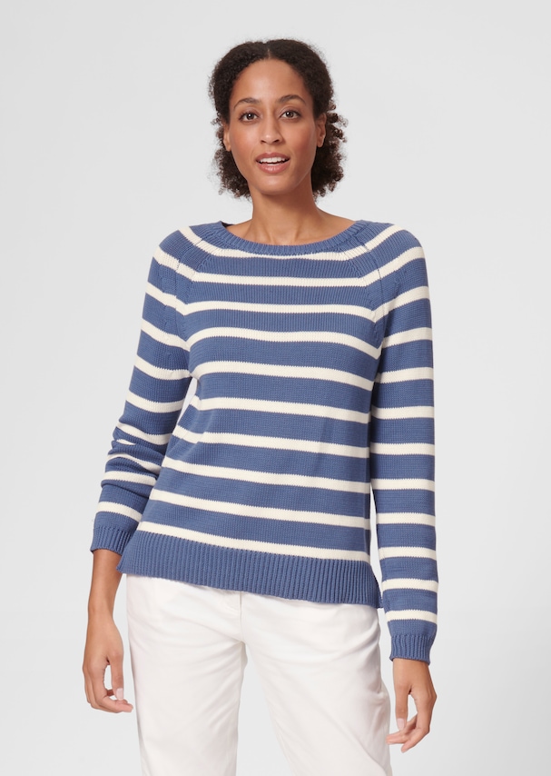 Round neck jumper in a nautical look
