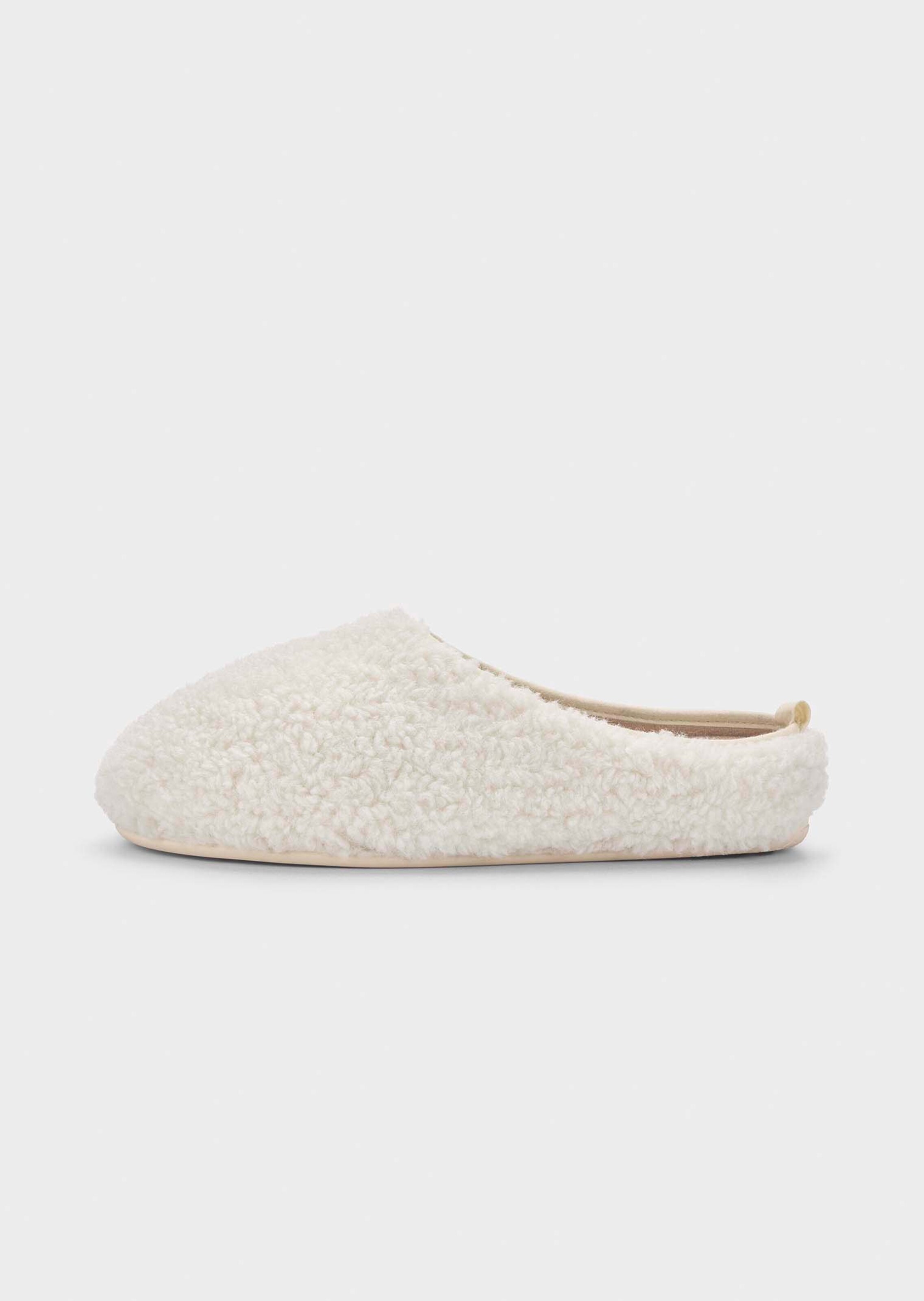 Pantoffeln mit Teddyflausch und rutschfester Sohle