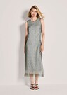 Robe thumbnail 1