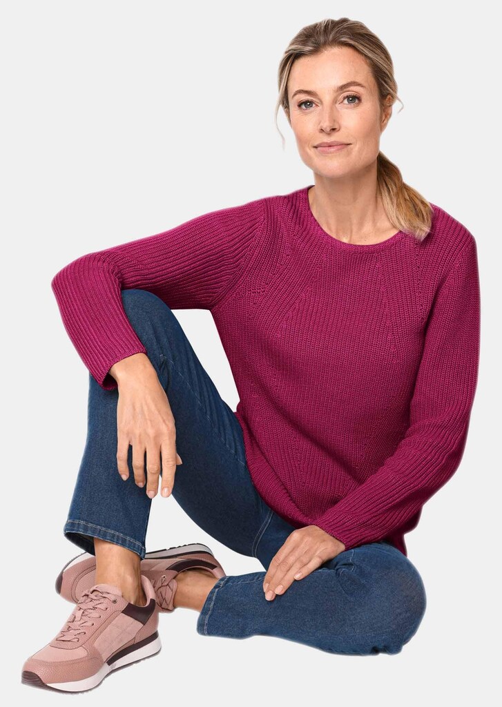 Figurschmeichelnder Pullover aus reiner Baumwolle