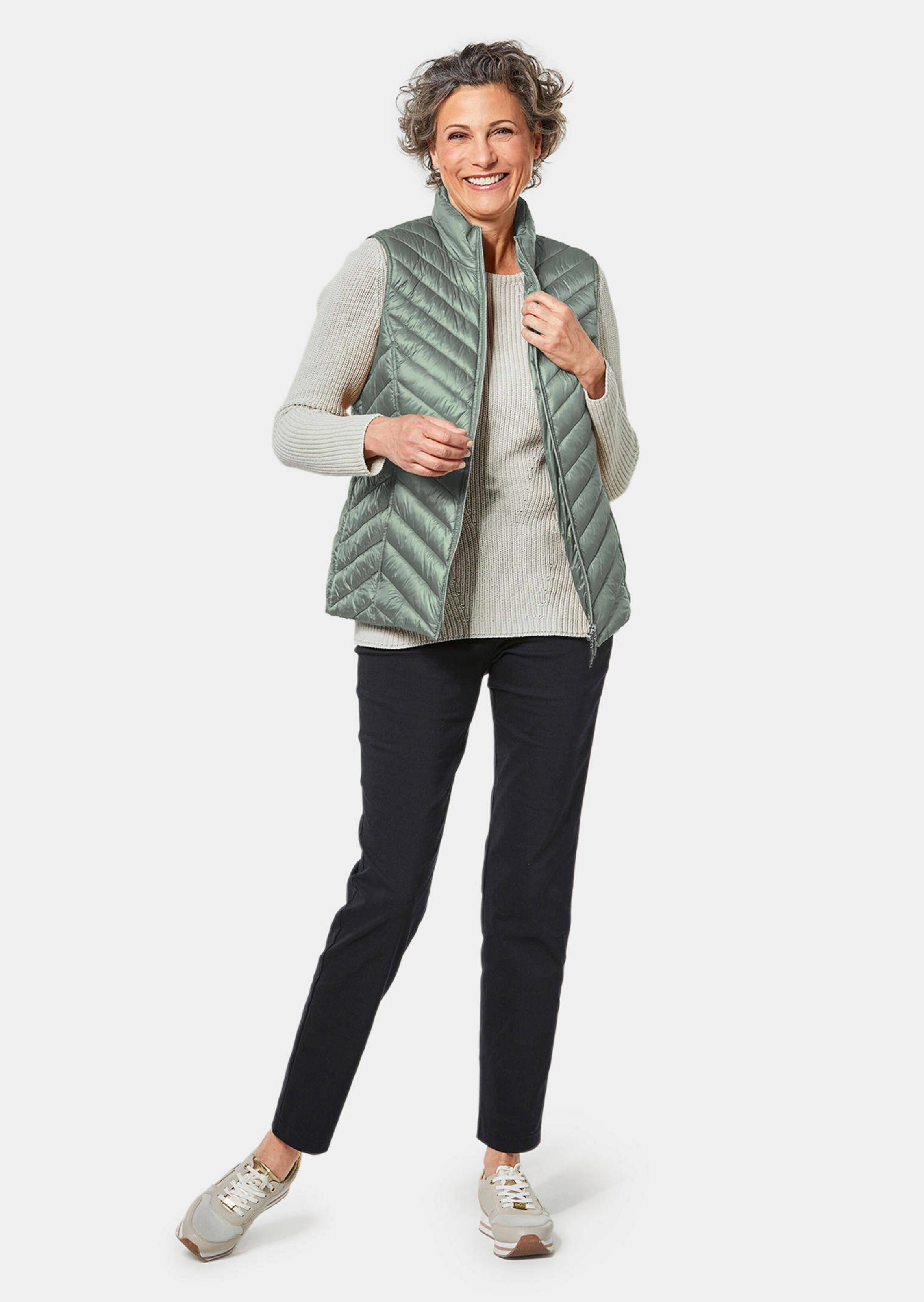 Gilet matelassé léger avantageux pour la silhouette - sauge - Gr. 44 de Goldner Fashion
