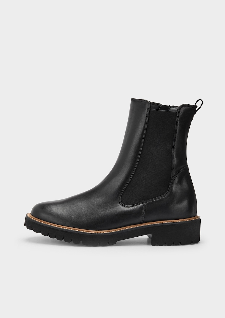 Chelsea boots