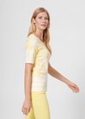 T-shirt avec splendide motif floral thumbnail 4