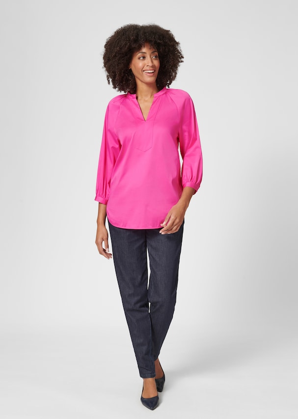 Half-sleeved blouse in a trendy shade 1