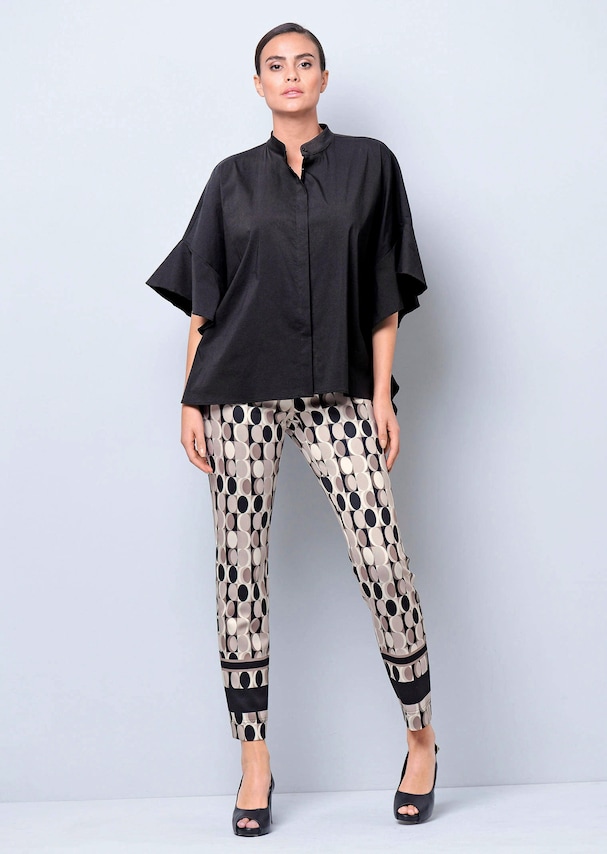 Oversizedbluse mit großem Volantärmel 1