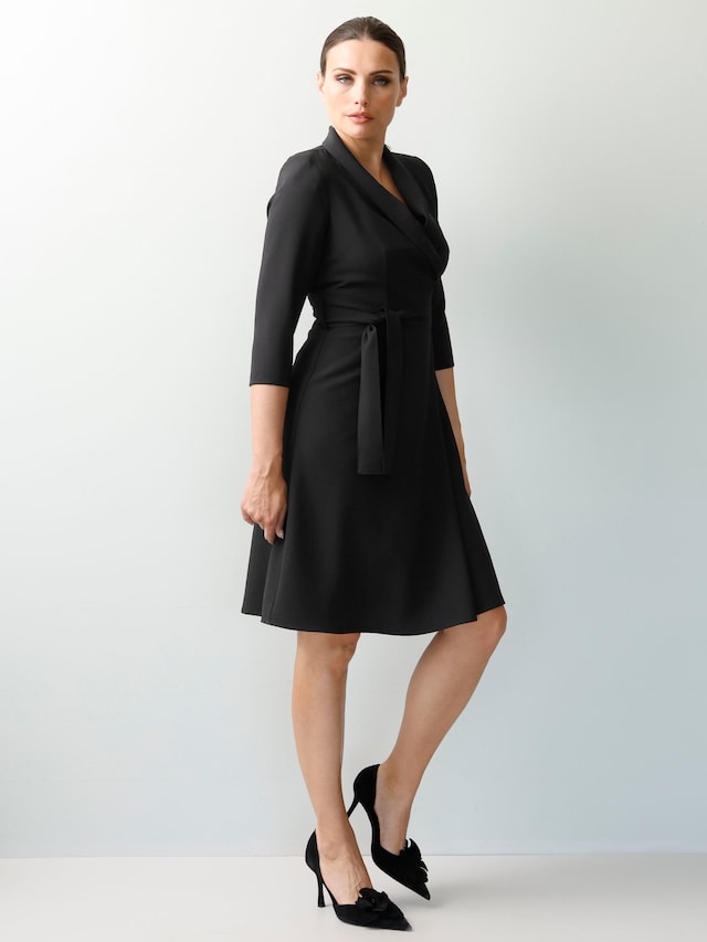 Kleid mit Reverskragen 6