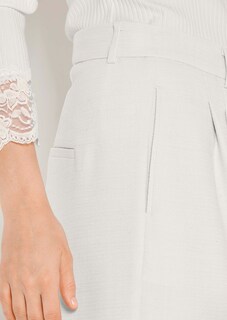 Weite Bundfaltenhose mit Bügelfalten thumbnail 5