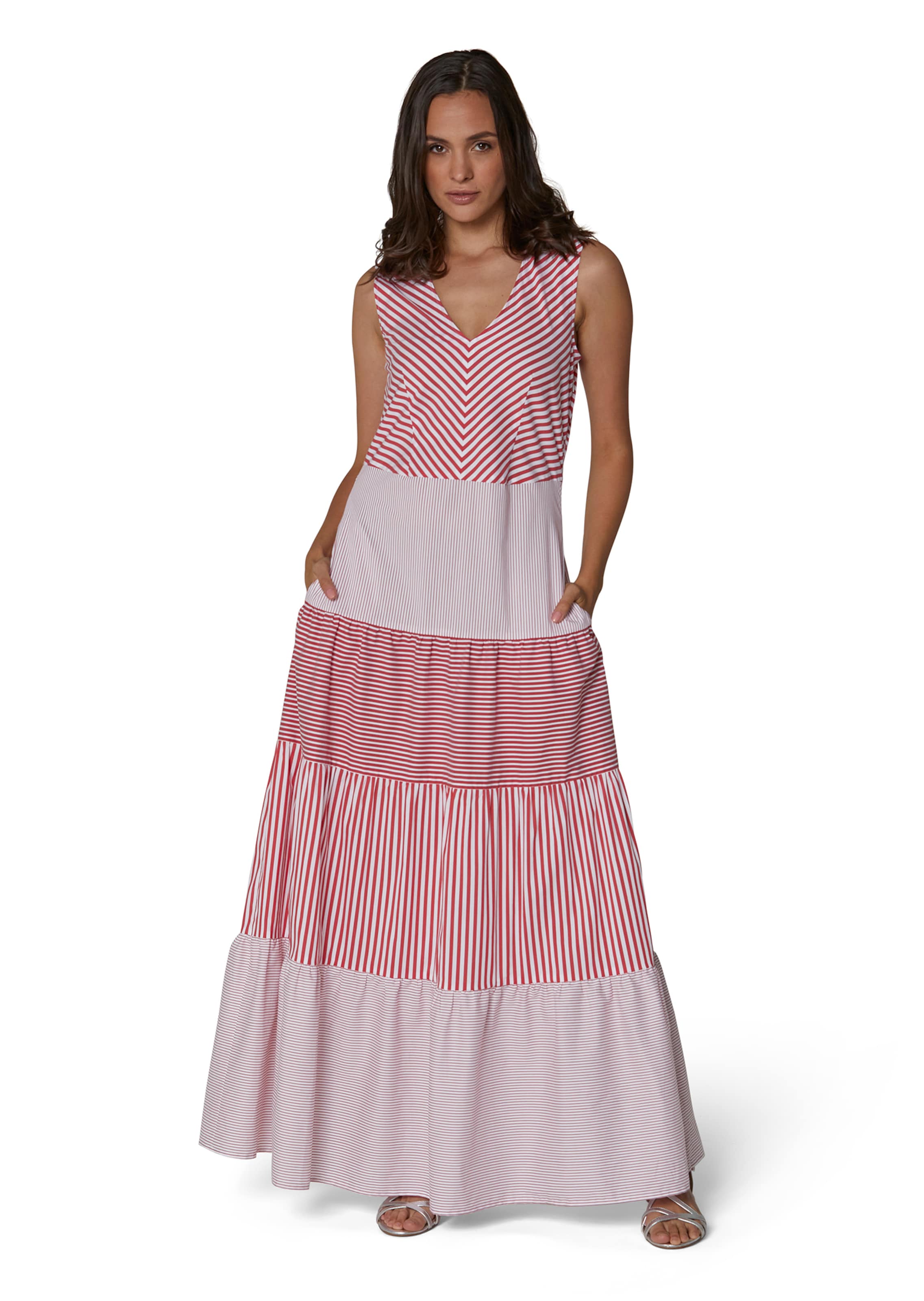 Striped maxi dress in a tiered look