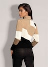 Pull à col roulé avec motif géométrique thumbnail 3