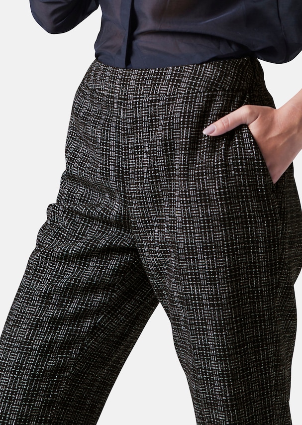 Trousers with textured pattern 4