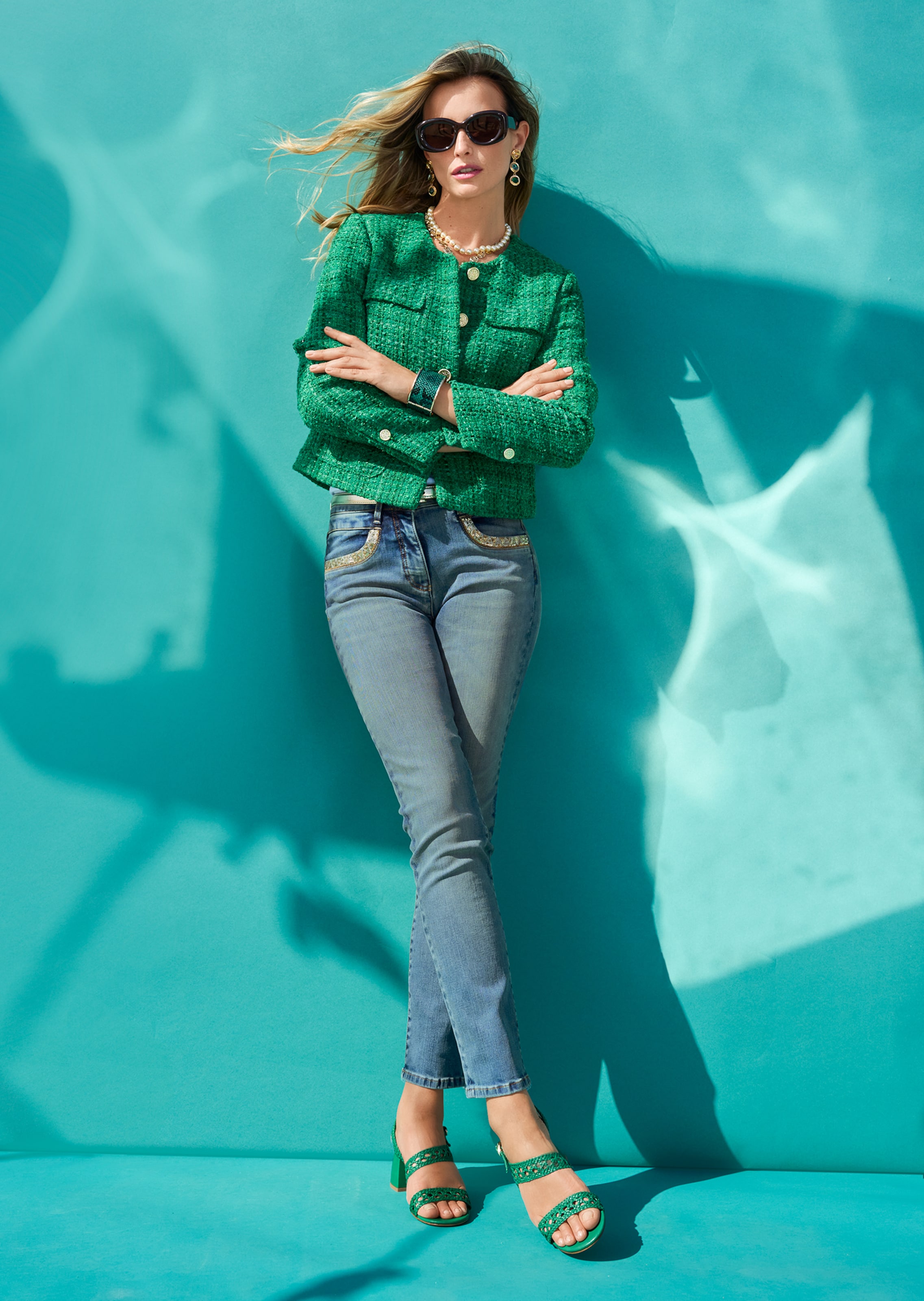 Schlanke Jeans mit Pailletten