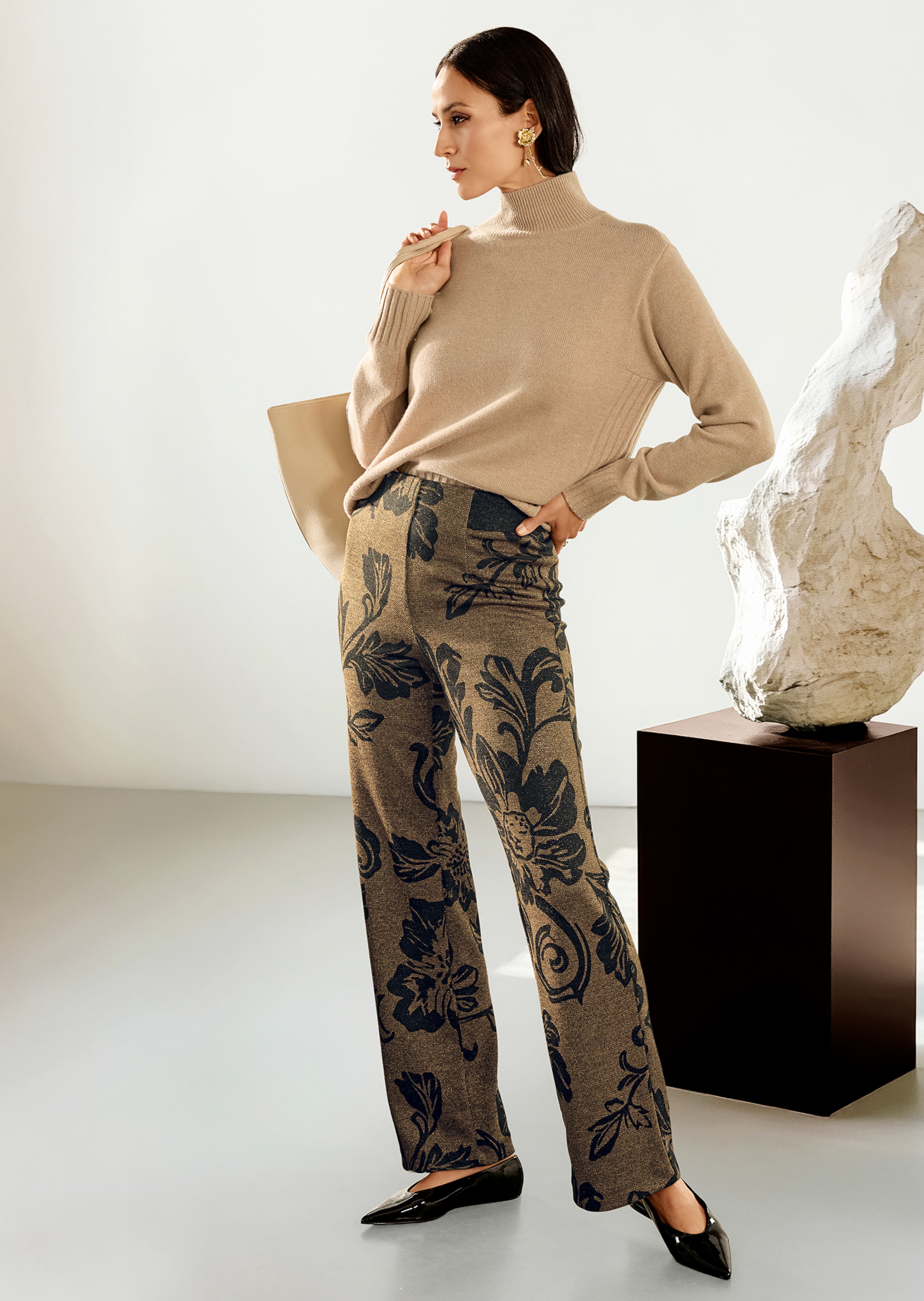 Weite Jacquard-Hose zum Schlüpfen