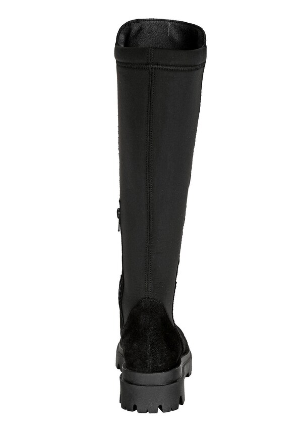 Stiefel mit markante Profilsohle 3