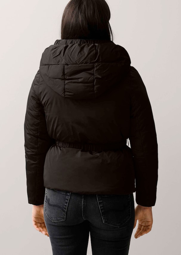 Steppjacke mit abnehmbarer Bauchtasche 1