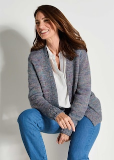 Strickjacke mit aufgesetzten Taschen thumbnail 7