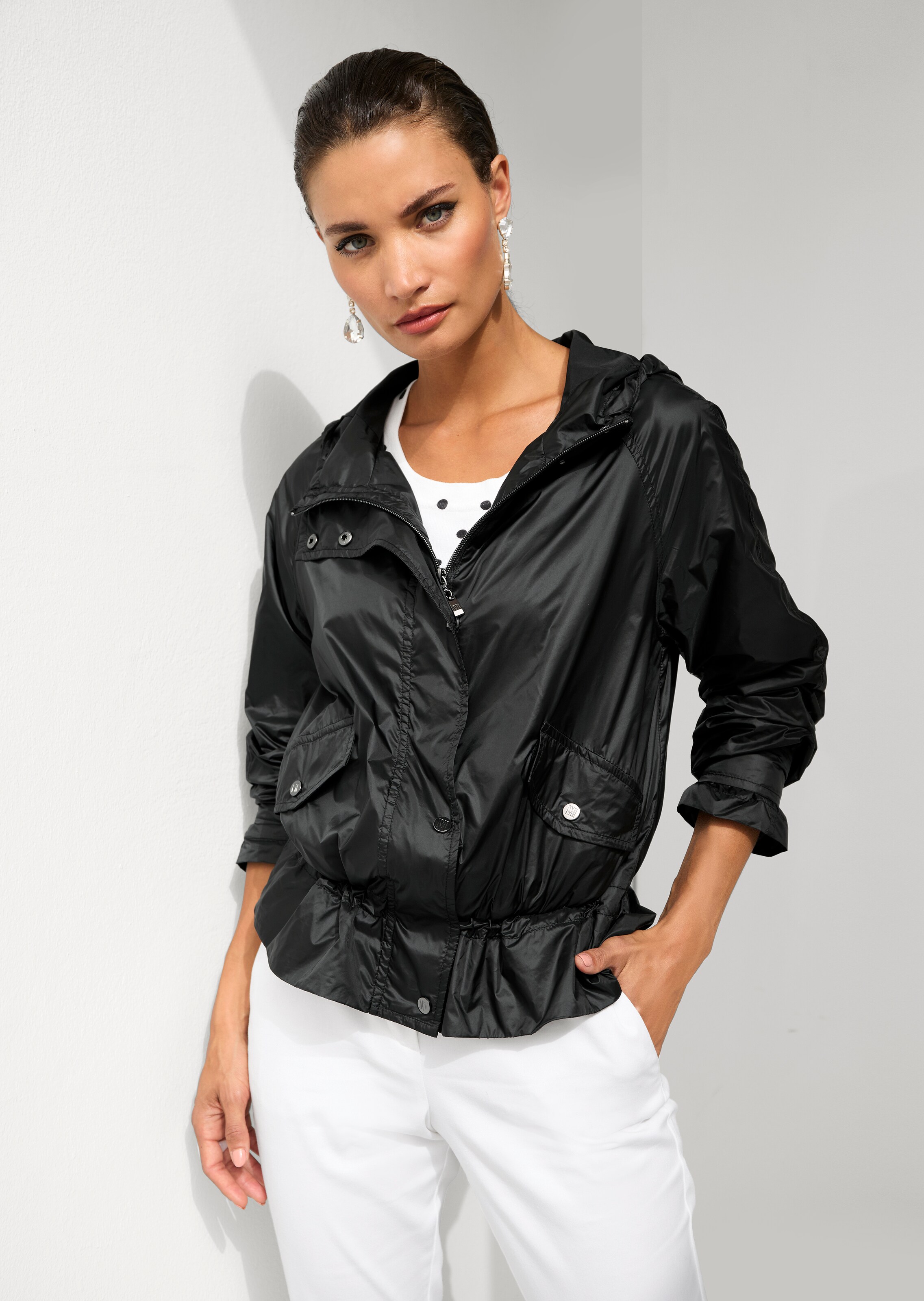 Kapuzenjacke mit Funktion