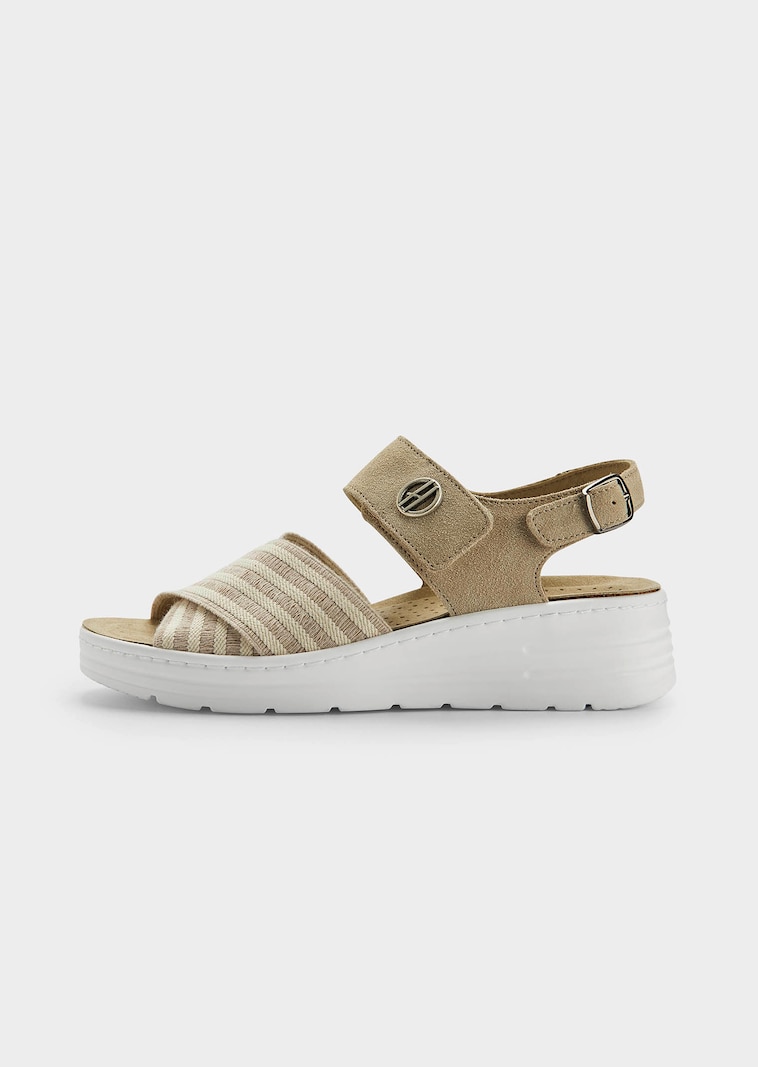 Sandales avec bandes élastiques