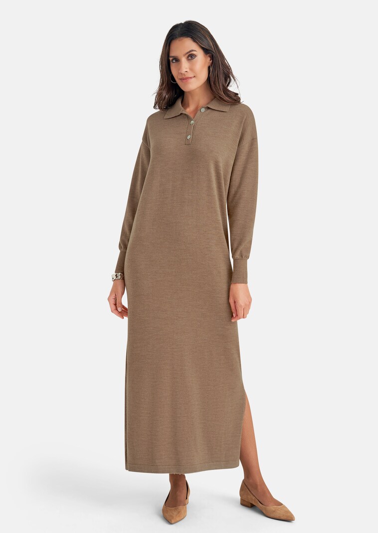 Polo dress in soft fine knit in a fashionable midi length