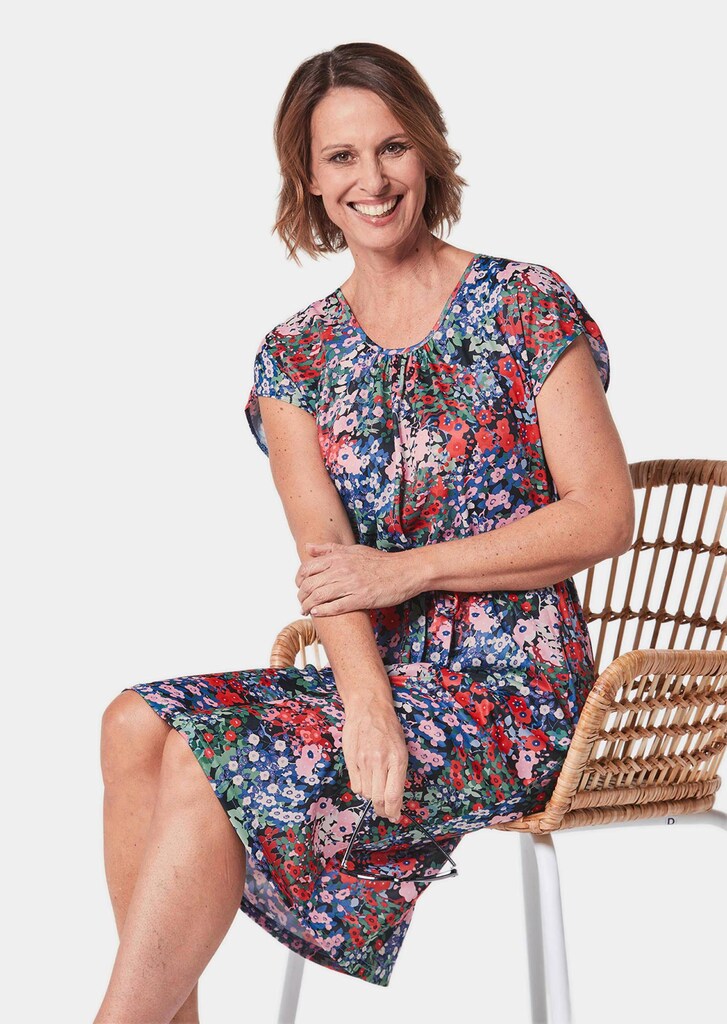 Pflegeleichtes Freizeitkleid