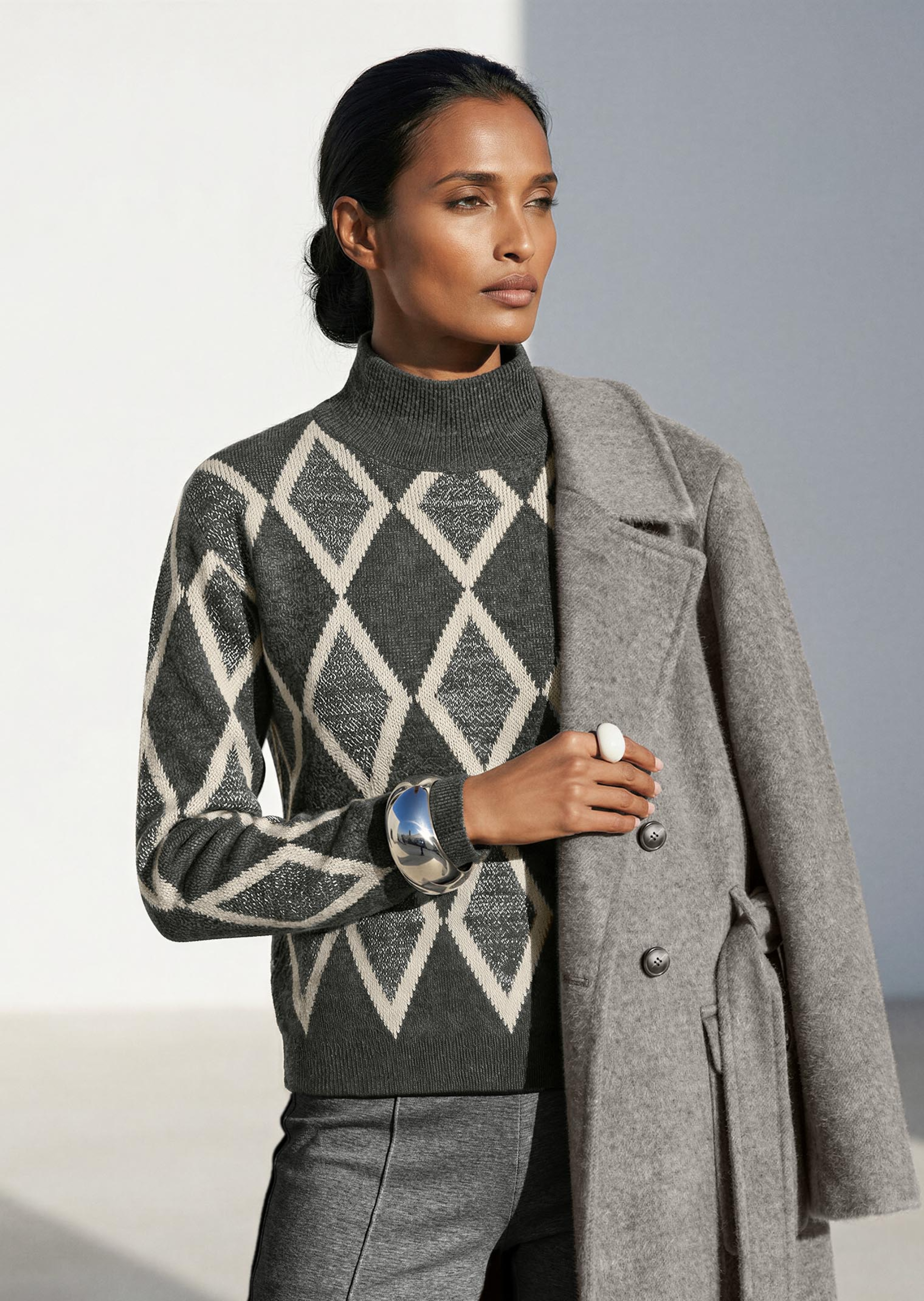Pullover mit modischem Rauten-Muster