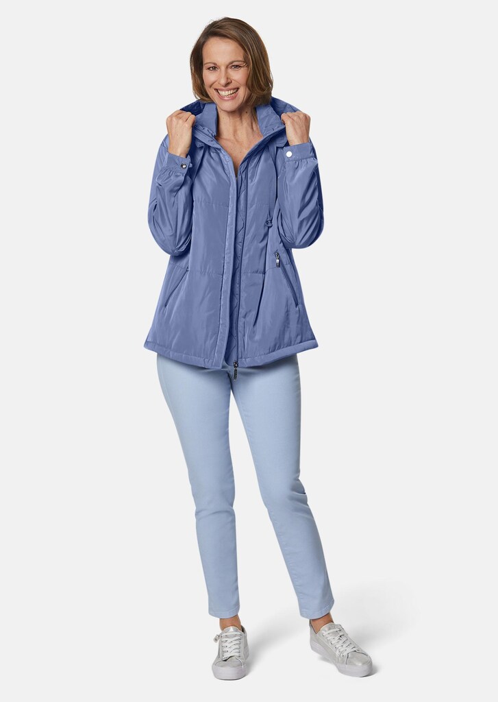 Outdoorjacke mit Kapuze