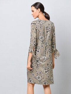 Dress thumbnail 2