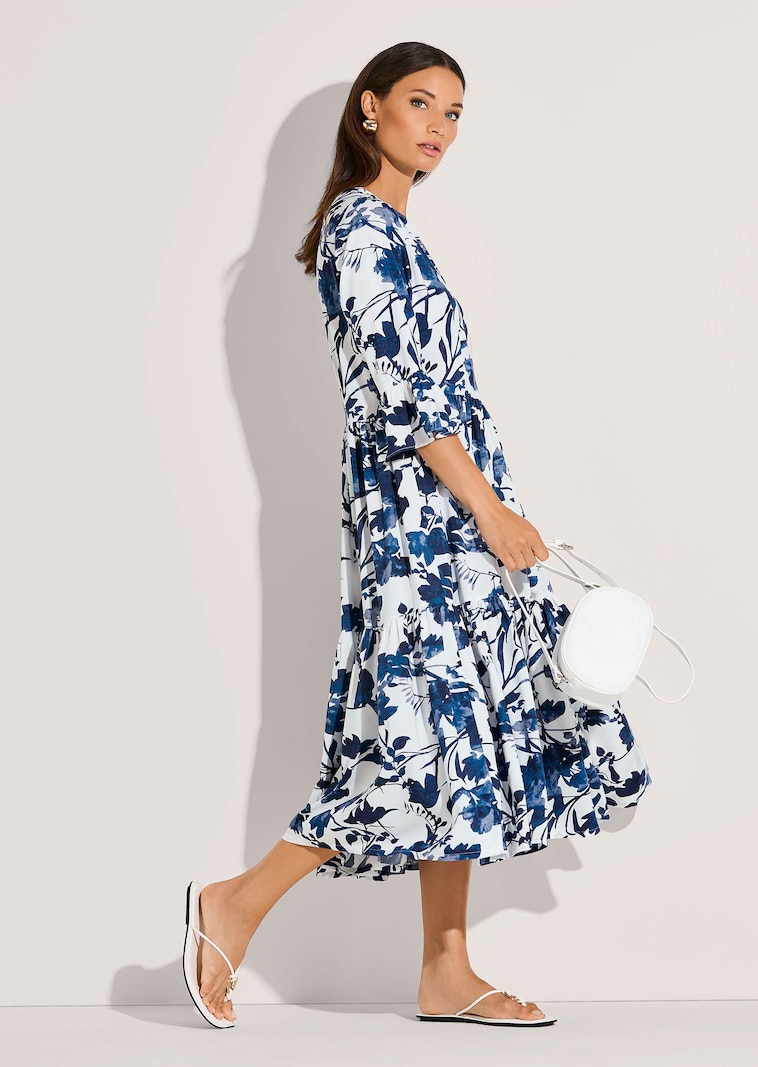 Dress in blue / white | MADELEINE Fashion Dress in blue / white | MADELEINE Fashion