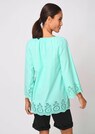 Bluse mit sommerlicher Lochspitze thumbnail 3